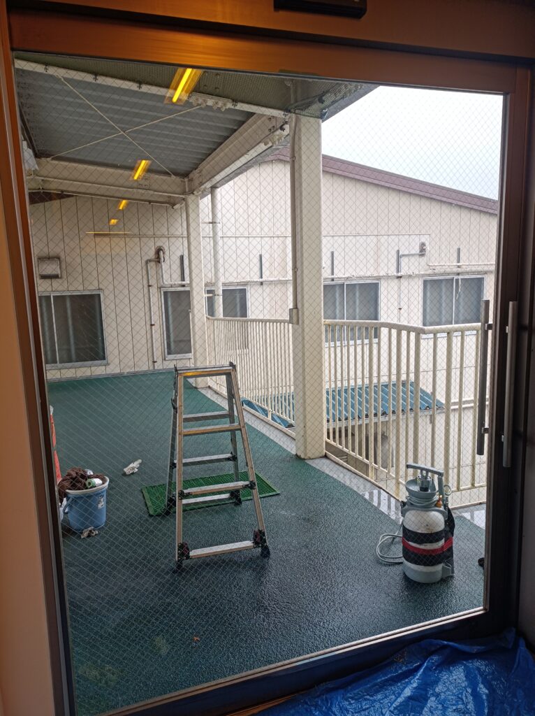 防虫フィルムの施工前