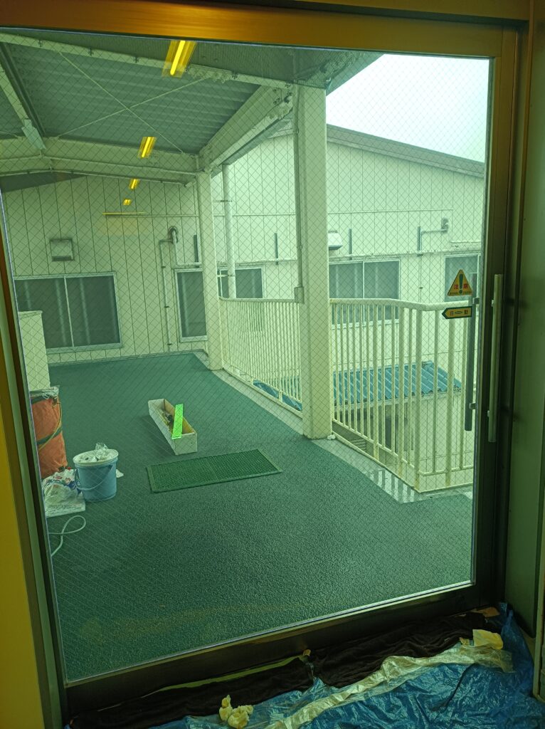 防虫フィルムの施工後